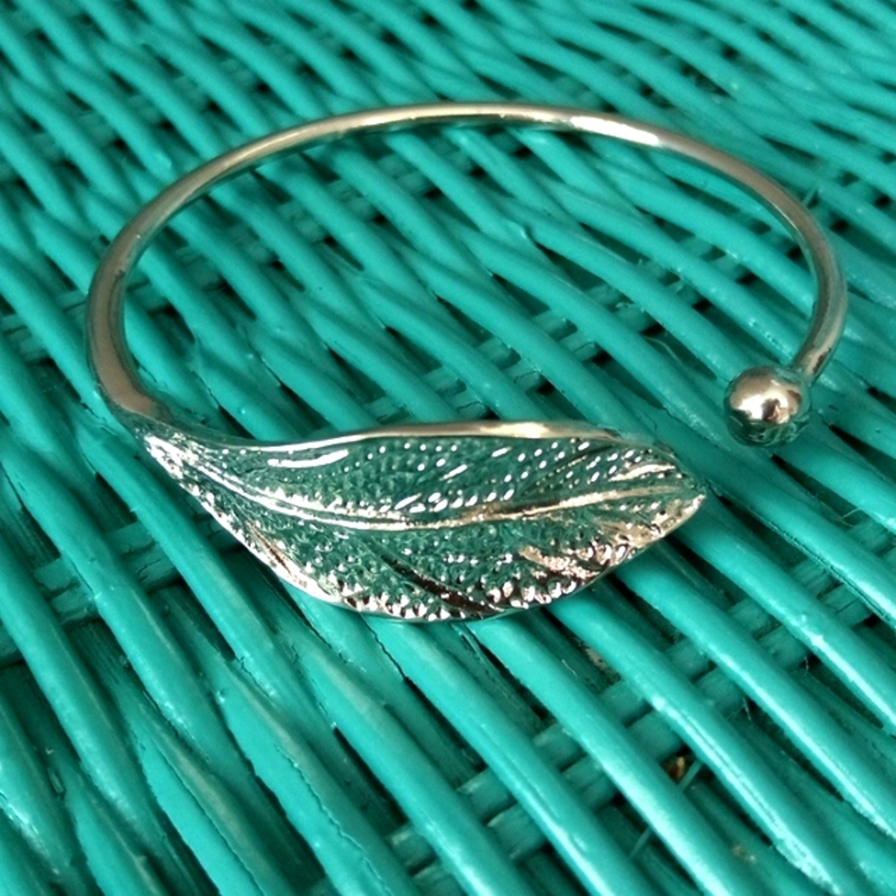🆕 Silver Leaf Bracelet